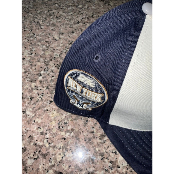 New York Yankees MLB‎ Tonal Logo SnapBack Ivory/Blue - Picture 3 of 11